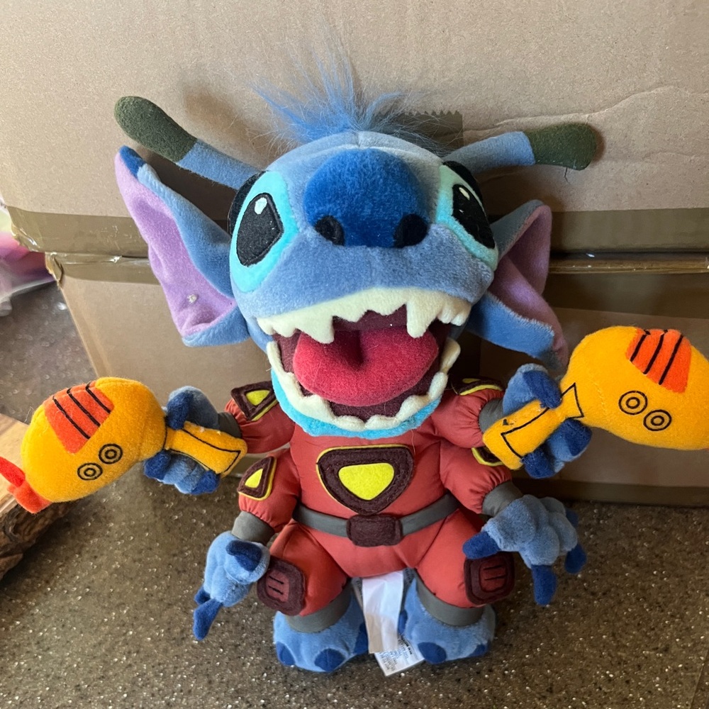 Disney Stitch as Alien Bean Bag - Picture 2 of 4